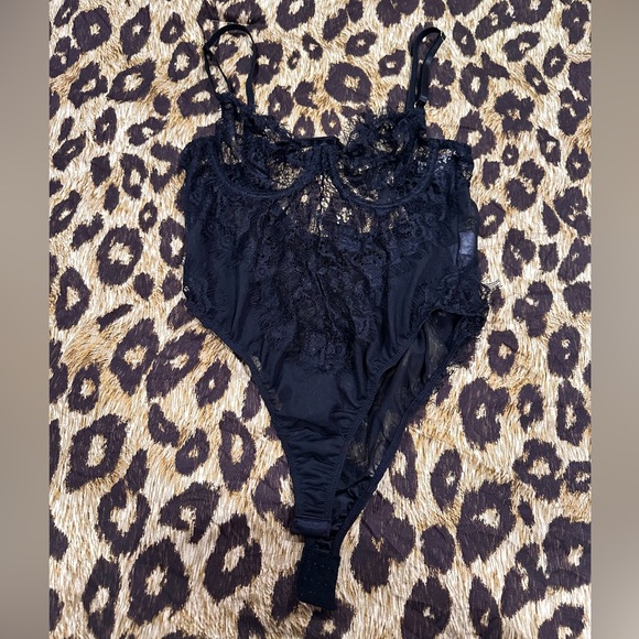 Lace Lingerie Bodysuit - size M - NEVER WORN - set of 3 - Picture 4 of 4